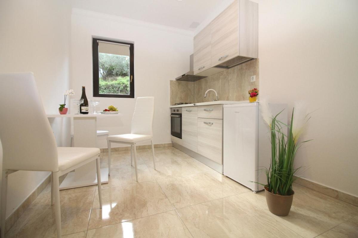 Apartaments Paradise 科佩尔 外观 照片